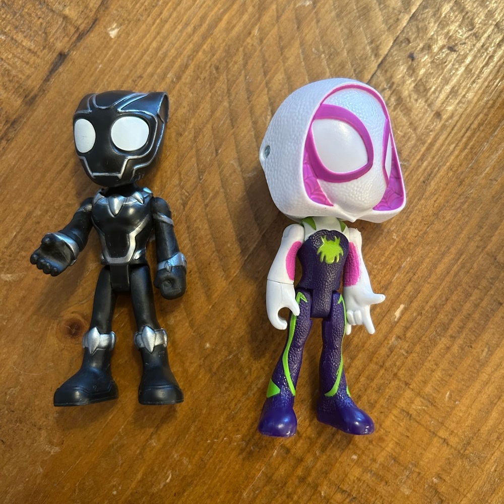 Spider And His Amazing Friends - 2021 - Marvel - Spider Gwen and Black Panther